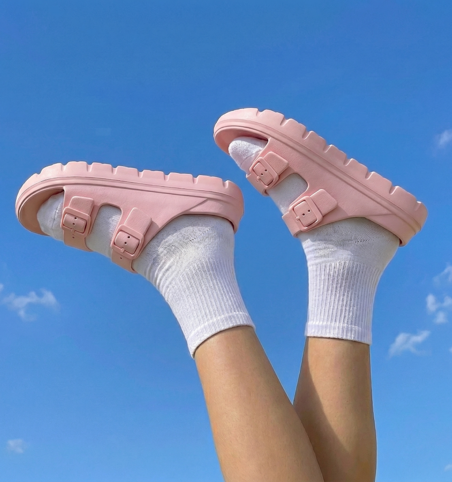 Pinkki / 42